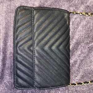 Crossbody or shoulder purse